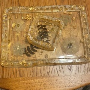 Resin tray with matching ashtray